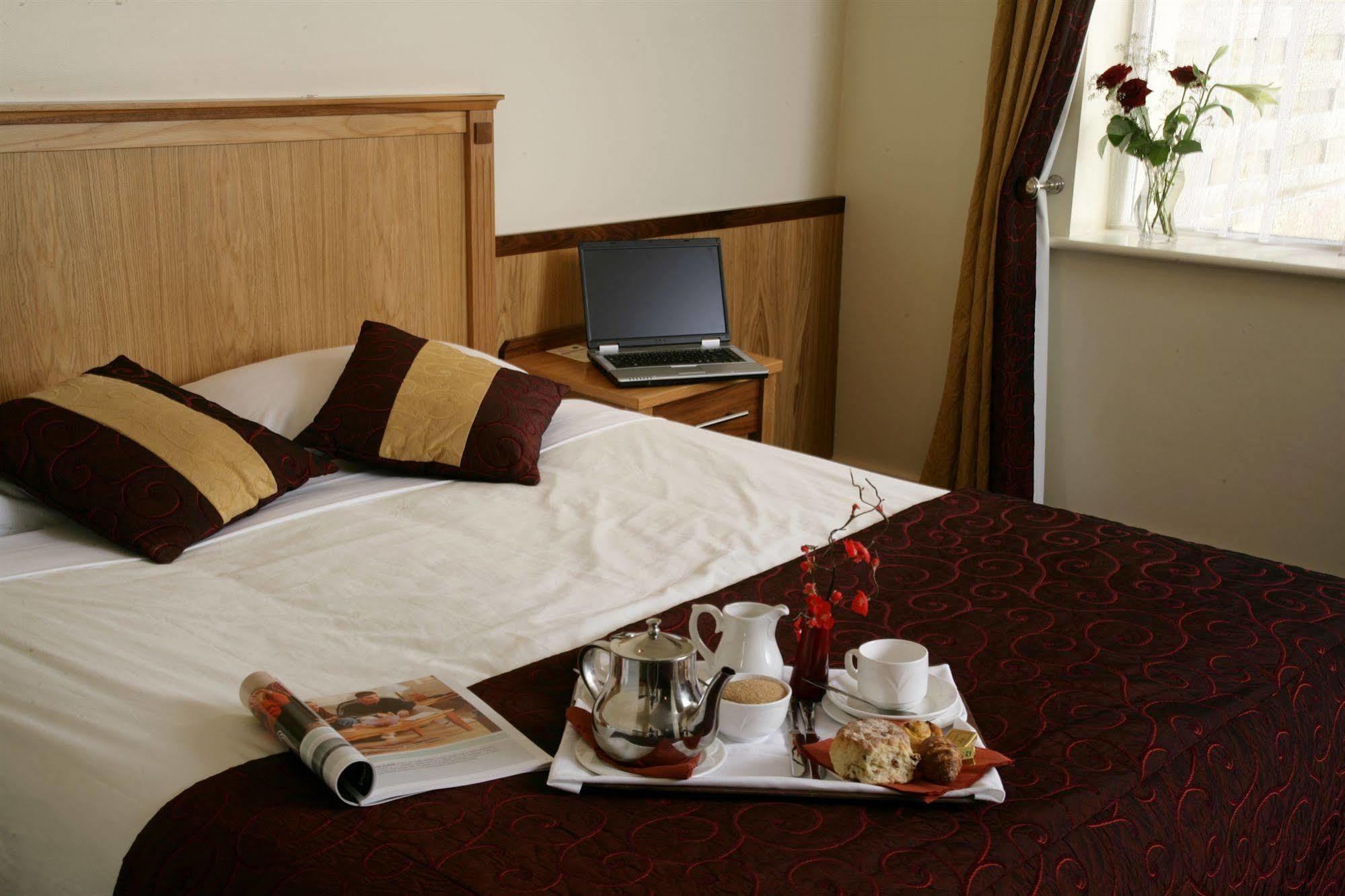 Bush Hotel County Leitrim Exterior foto